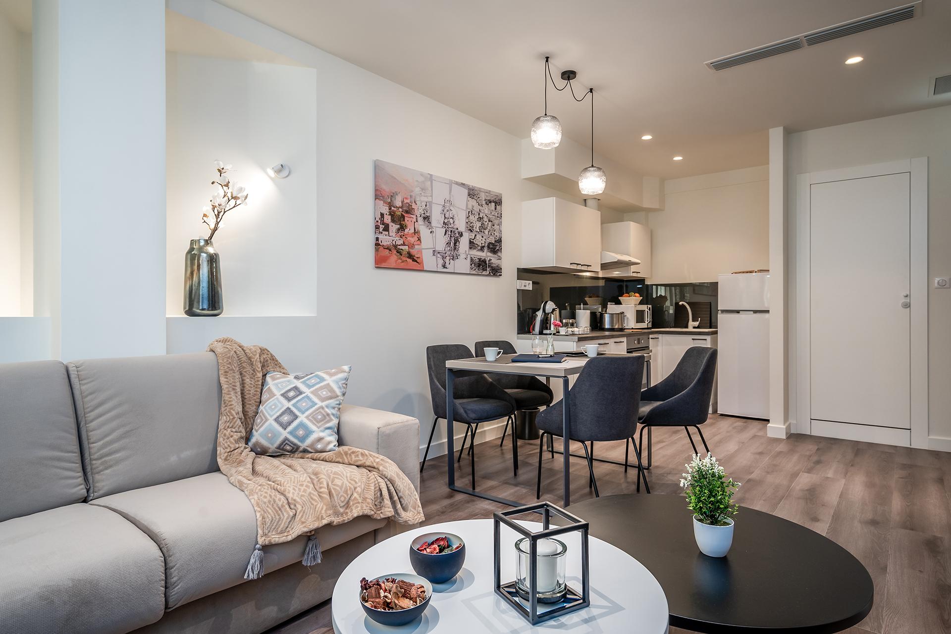 Urban Nest - Suites & Apartments Афины Экстерьер фото