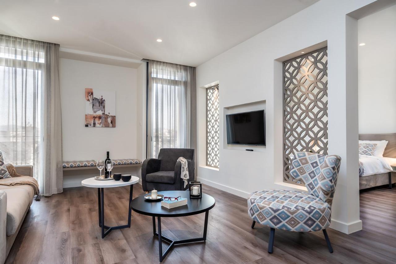 Urban Nest - Suites & Apartments Афины Экстерьер фото